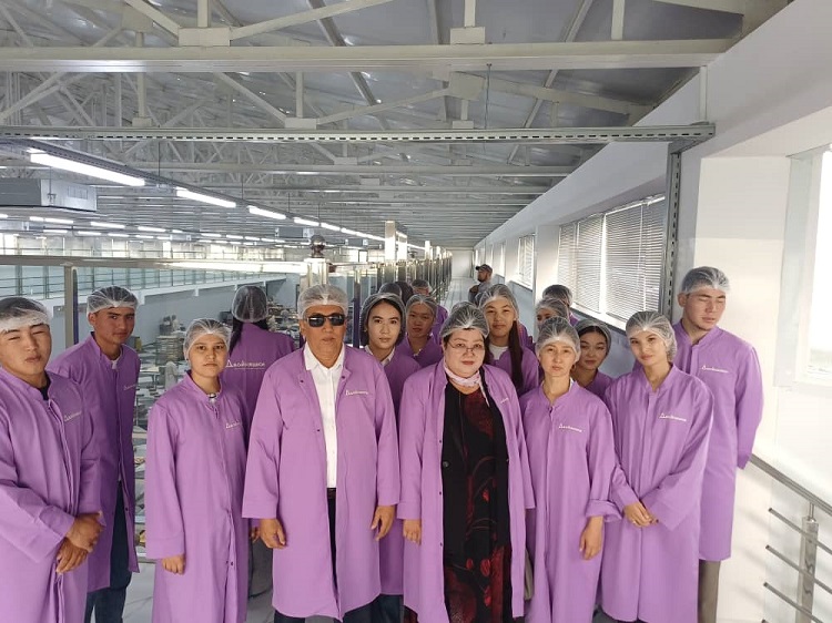 О СОТРУДНИЧЕСТВЕ МЕЖДУНАРОДНОГО УНИВЕРСИТЕТА ИМЕНИ К.Ш. ТОКТОМАМАТОВА И КОНДИТЕРСКОГО ПРЕДПРИЯТИЯ «ДВОЙНЯШКИ»